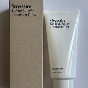 Necessaire The Body Lotion